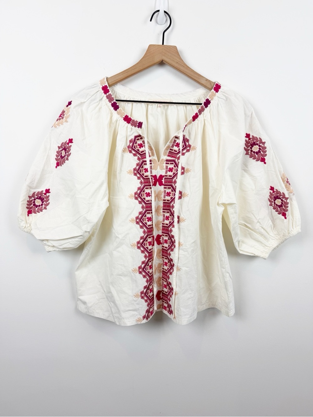 Solitaire Cream Embellished 3/4 Sleeve Blouse